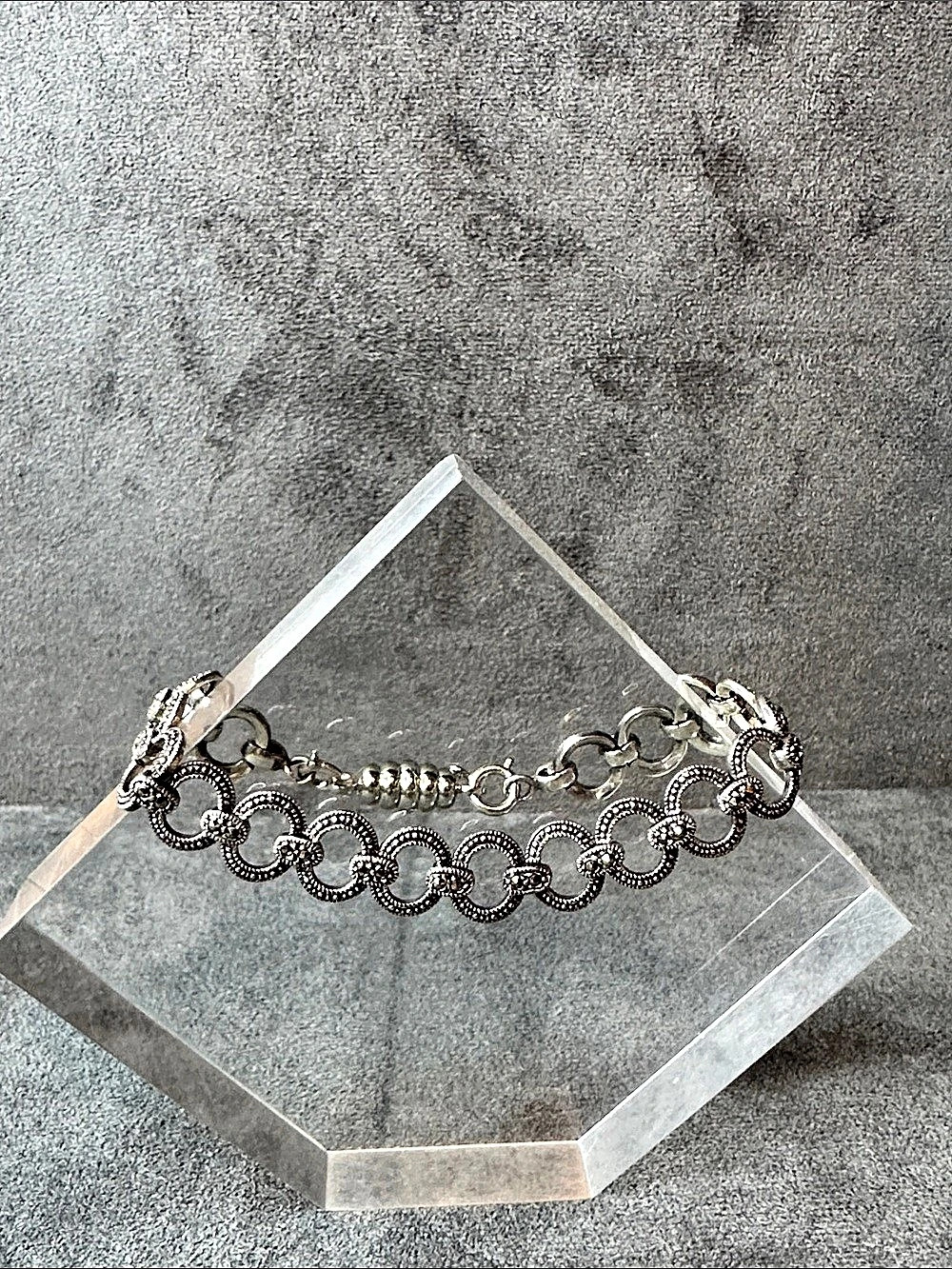 Vintage 925 Sterling Silver Marcasite Style Circle Link Bracelet Texture